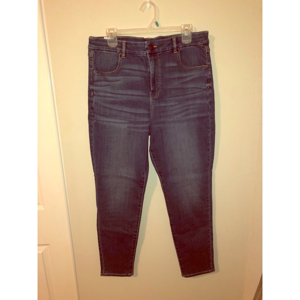 High waisted jeans